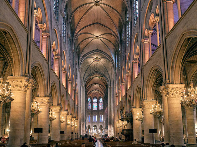 El valor histórico de un icono francés: La Catedral de Notre Dame :  Inmobiliare
