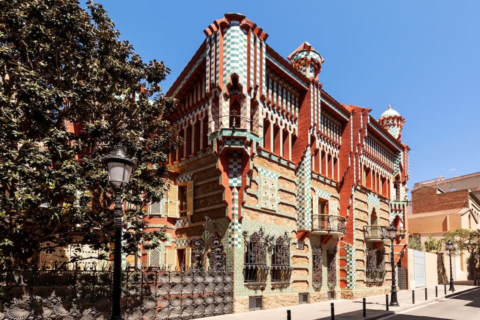 asaVicens_Airbnb_Espana_Gaudi_alt