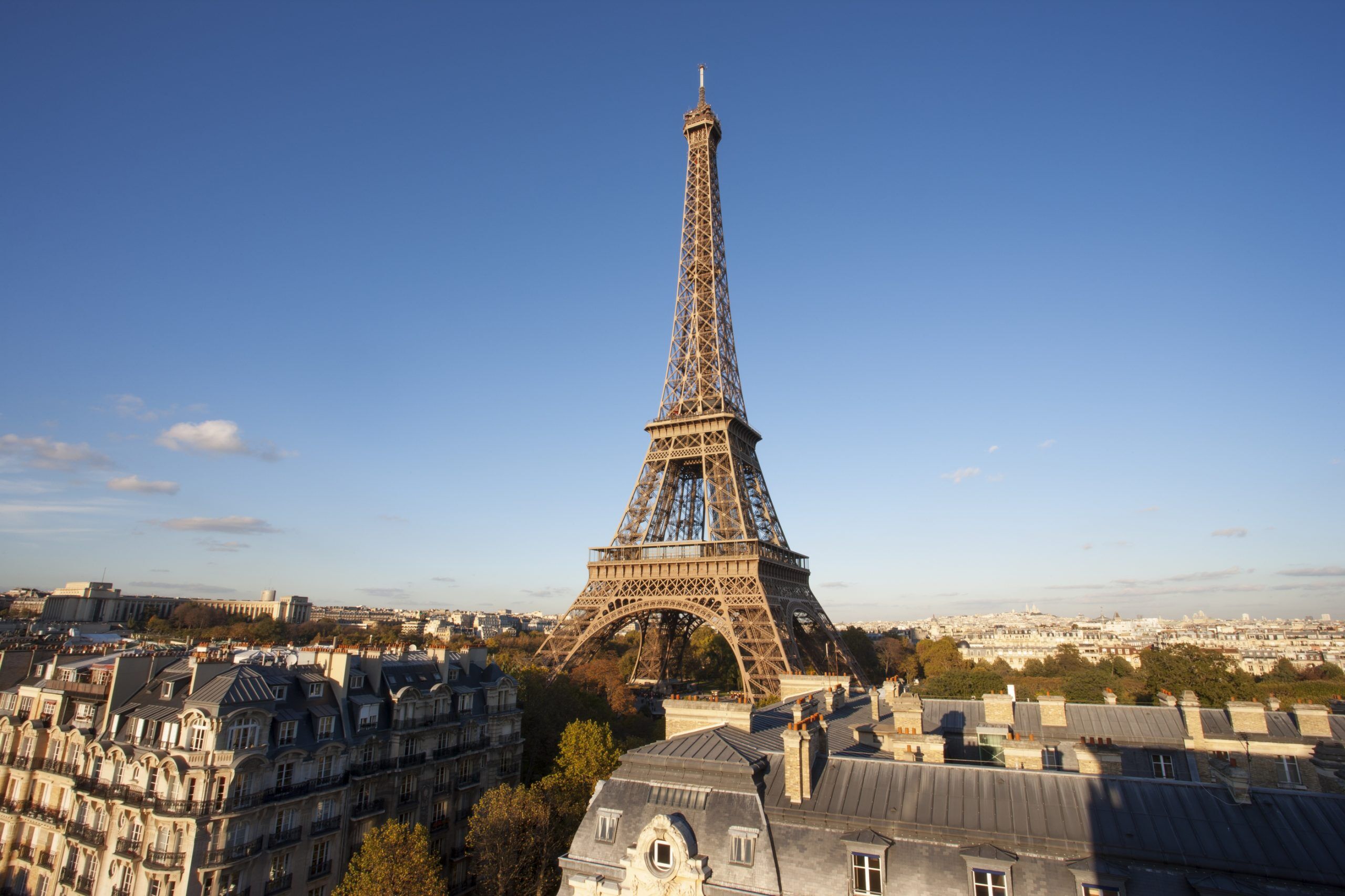 Featured image of post Foto Desde La Torre Eiffel : Se puede ver desde distintos lugares.