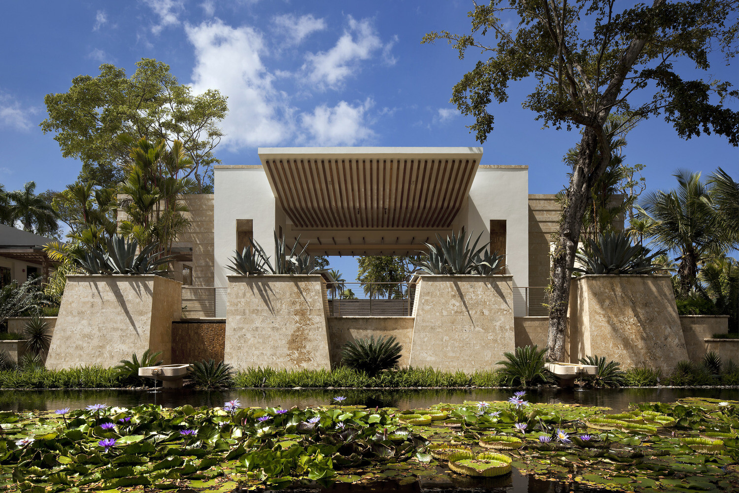 Dorado Beach-Egis Group,SB Architects,10 Design