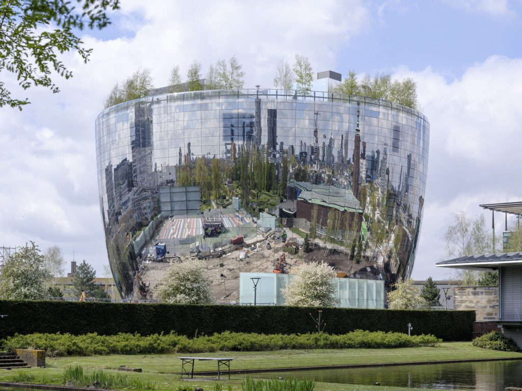 mvrdv-inaugura-el-primer-deposito-de-arte-de-acceso-publico-del-mundo-alt