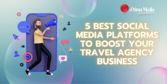 Anuncio de las 5 mejores cuentas de turismo en redes sociales. Persona con megáfono y elementos de redes sociales como cohetes y burbujas de chat.