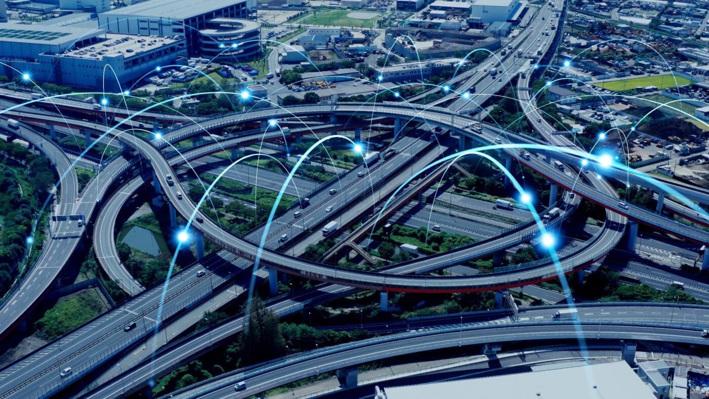 city/destination

Conexiones digitales sobre autopista urbana. Infraestructura para proyectos de construcción sostenible en LATAM. Inmobiliare Summits, real estate.