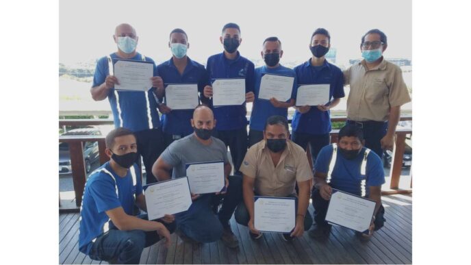 speakers/headshot
Grupo de personas posando con diplomas. Inmobiliare Summits reconoce el esfuerzo en el sector real estate en México.