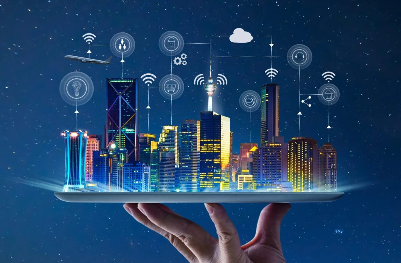 Ciudad futurista en tableta, IA revoluciona sector inmobiliario. Edificios, iconos de conectividad y mano sosteniendo. Productividad aumentada con IA.