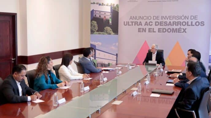Sponsors/Branding.

Rueda de prensa de Ultra AC Desarrollos en EDOMÉX. Anuncio de inversión en proyecto industrial. Inmobiliare Summits destaca el real estate en México.