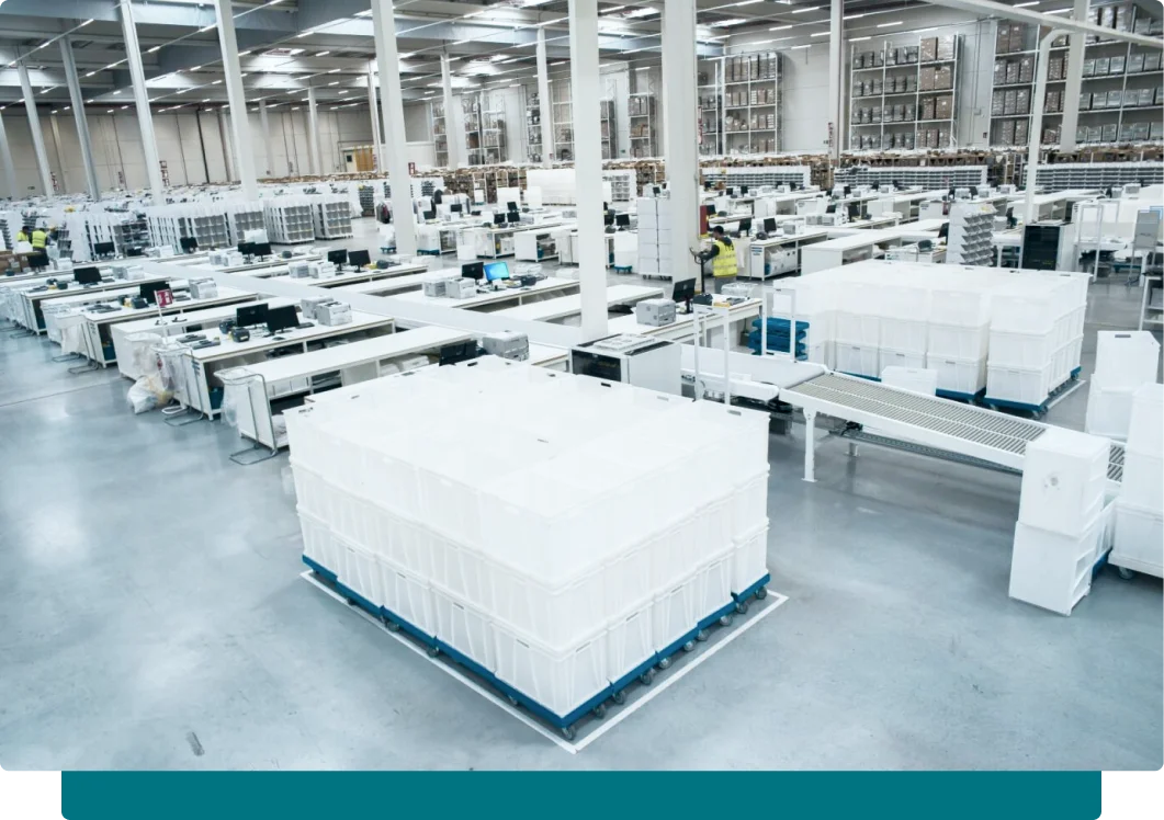 venue/architecture

Interior de almacén industrial moderno en México. Espacio amplio con estanterías y estaciones de trabajo. Sector inmobiliario industrial en LATAM.