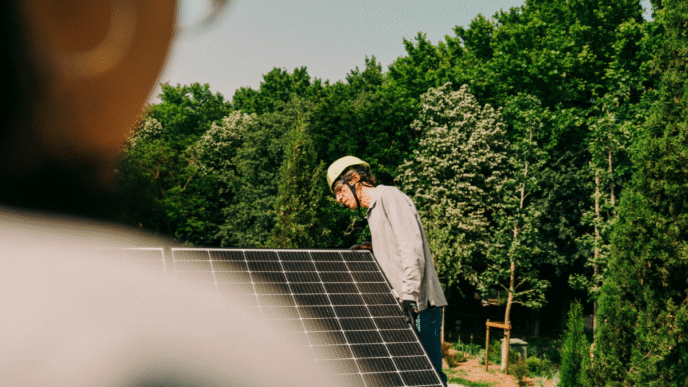 speakers/headshot

Instalación de paneles solares en León, Guanajuato. Energía renovable impulsa la vivienda vertical. #InmobiliareSummits #RealEstate #México