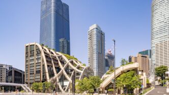 venue/architecture

Azabudai Hills, nuevo rascacielos en Japón. Arquitectura moderna y diseño urbano en la ciudad. Inmobiliare Summits real estate LATAM.