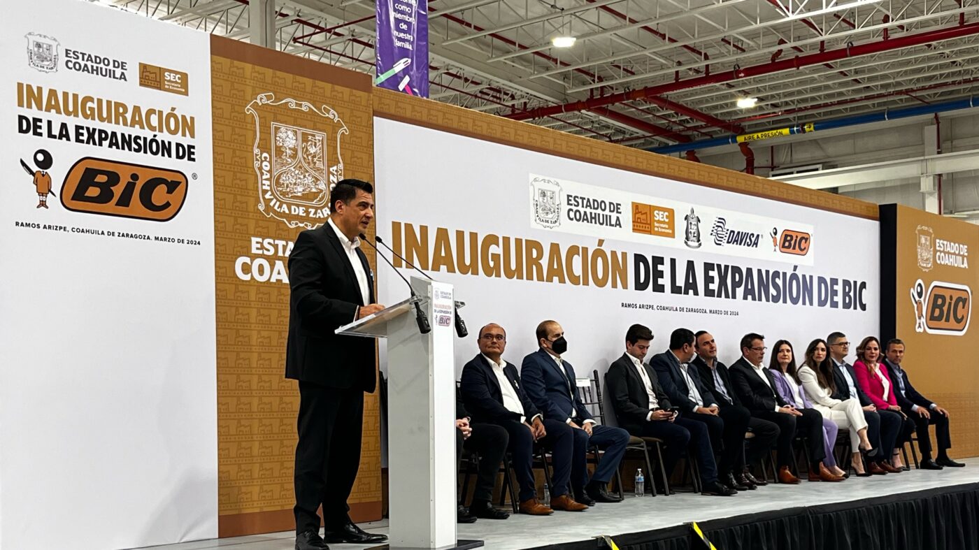On-stage panel.

Inauguración de planta Bic en México. Speaker en evento de real estate en Ramos Arizpe, Coahuila. Expansión Bic, LATAM.