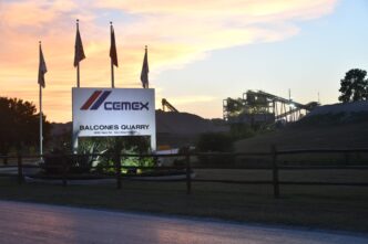 Sponsors/branding.

Cemex, patrocinador de Inmobiliare Summits, muestra su compromiso con el real estate en México y LATAM, impulsando la sostenibilidad en la ciudad.