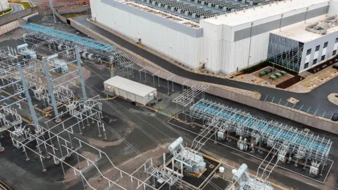 Venue/architecture.
Vista aérea de un centro de datos en Norteamérica, infraestructura clave para el sector real estate. Inmobiliare Summits, conferencia LATAM.