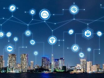 Ciudad futurista con iconos de tecnología. Inmobiliare Summits analiza el futuro del real estate en México y LATAM.