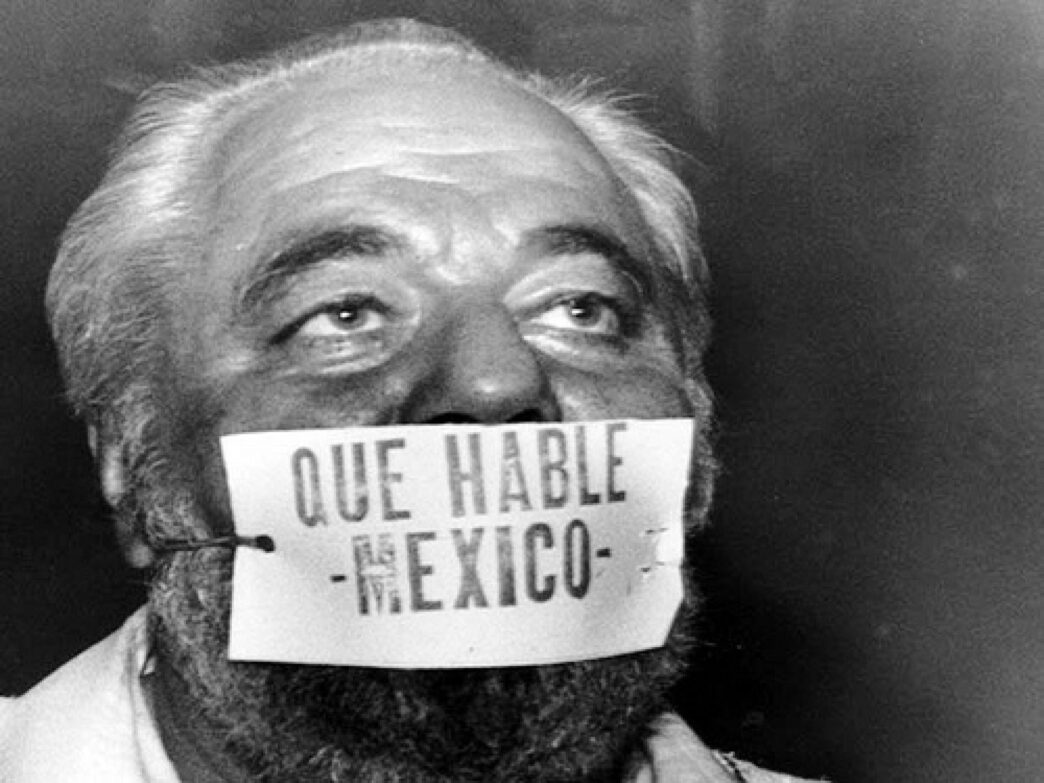 speakers/headshot
Manuel Clouthier protesta en México. Imagen histórica de un orador influyente. #InmobiliareSummits #México #conferencia