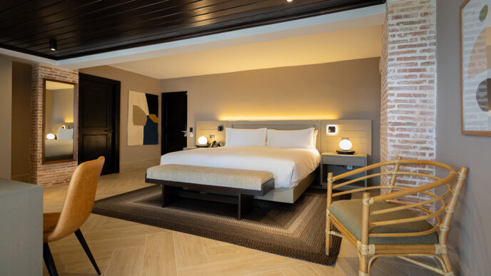 venue/architecture

Habitación de hotel sede de Inmobiliare Summits, evento real estate en México. Diseño moderno y confortable para los asistentes a la conferencia.