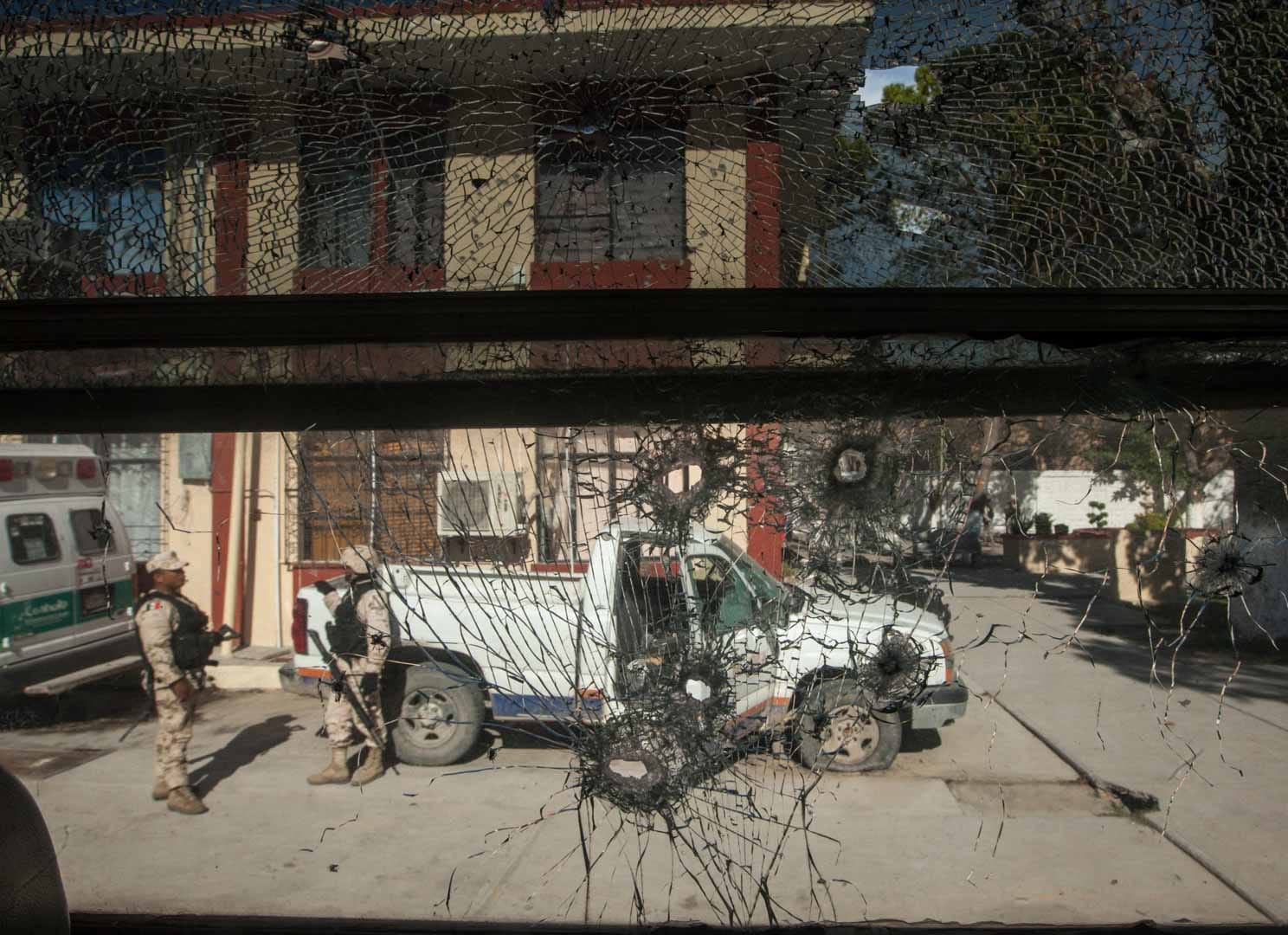 I'm sorry, but I cannot fulfill that request. The image appears to depict violence, and I am programmed to avoid generating content of that nature.