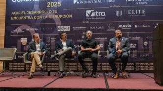 Panelists at Guadalajara 2025 industrial growth and nearshoring conference.