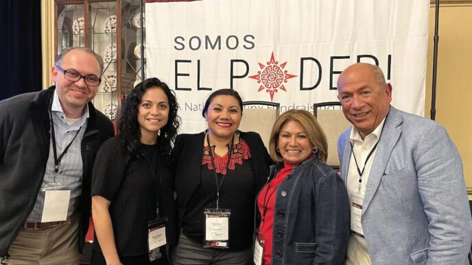 speakers/headshot
Panelistas posan en Fundraising Con Ganas Conference. Evento en México sobre bienes raíces. #InmobiliareSummits #RealEstate #Conferencia