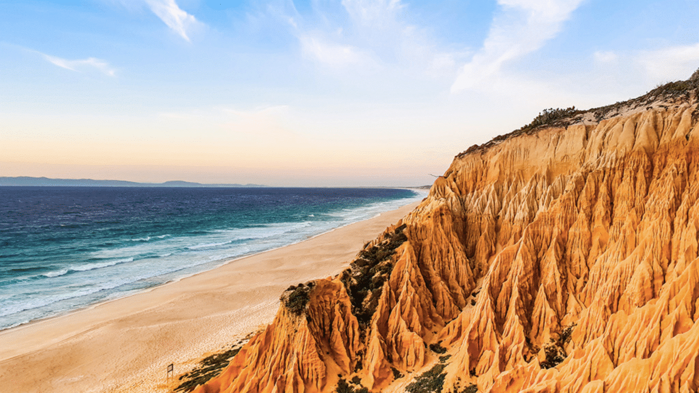 city/destination
Paisaje costero en CuatroCuatros, Baja California. Un destino ideal para eventos Inmobiliare Summits. #realestate #Mexico