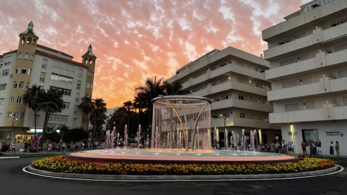 city/destination
Fuente iluminada al atardecer en G39, un oasis arquitectónico en Miguel Hidalgo. Un destino icónico para Inmobiliare Summits en México.