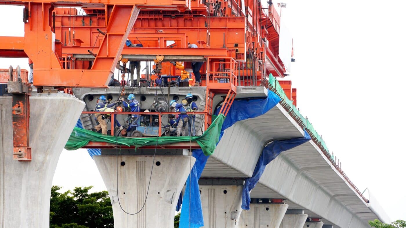 venue/architecture

Trabajadores construyen infraestructura en México. Impacto de reforma Infonavit en el sector real estate. #InmobiliareSummits #conference