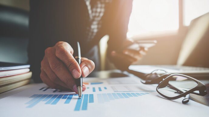 speakers/headshot
Analizando gráficas en Inmobiliare Summits. Planificación estratégica en conferencias de real estate en LATAM.