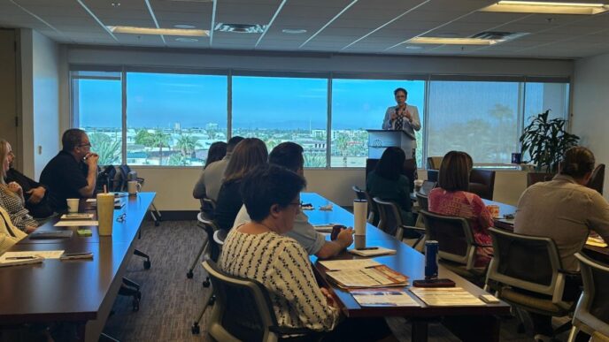 speakers/headshot
Ponente en Inmobiliare Summits, conferencia de real estate. Evento LATAM en México, speaker comparte su visión ante desarrolladores.