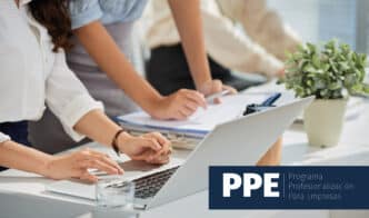 Networking/expo.

Equipo colaborando en Inmobiliare Summits, evento de real estate en México. Estrategias y alianzas para impulsar el sector en LATAM.