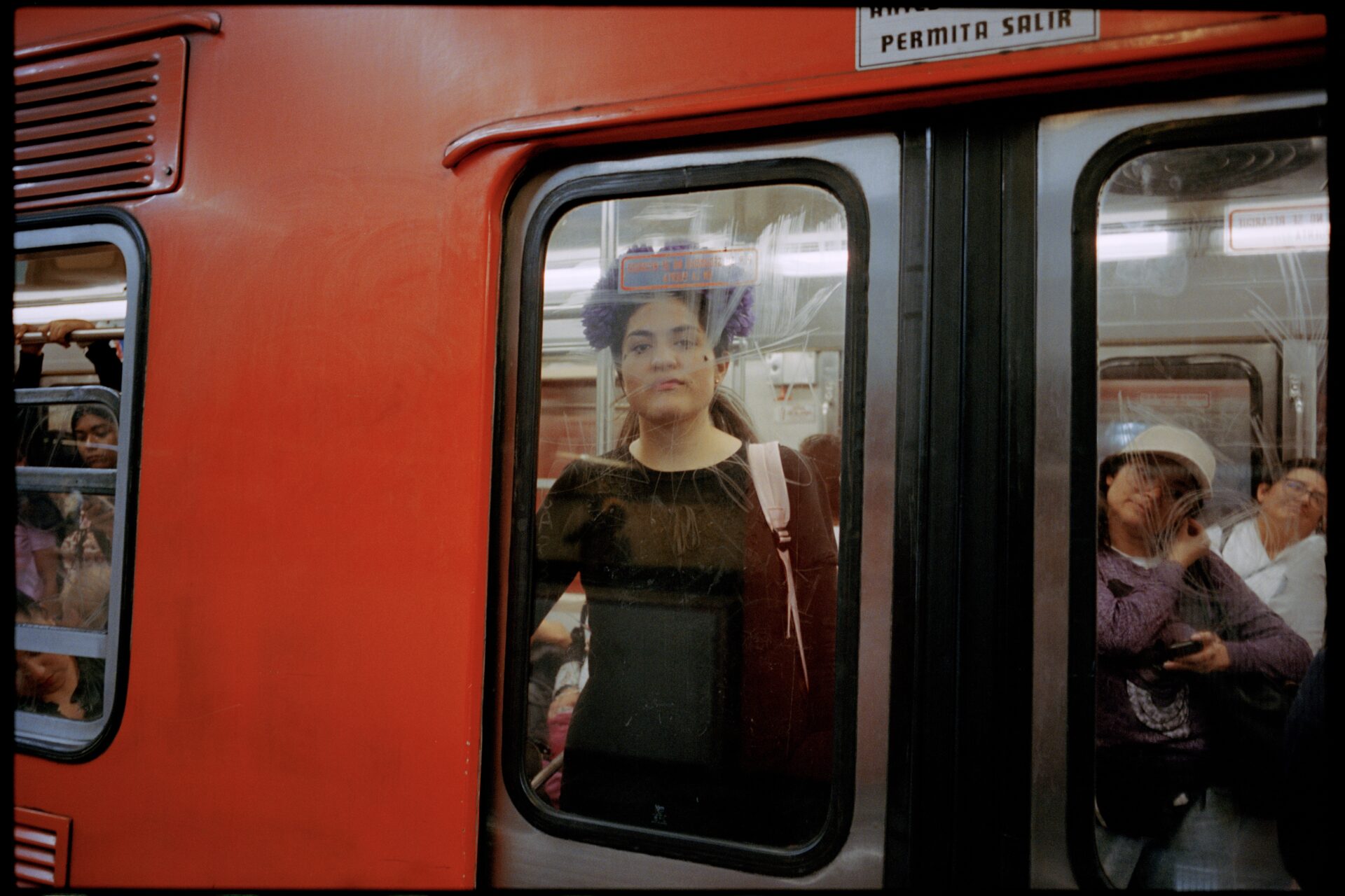 Venue/Architecture
Metro de la Ciudad de México. Transporte público en la ciudad de México. Viajeros en el metro.