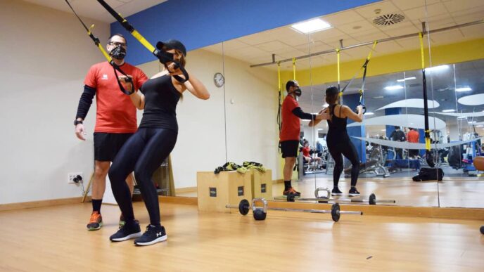 Venue/architecture.

Rafael Nadal entrena en su nuevo hotel con Meliá. El tenista muestra su compromiso con la salud y el bienestar en su venue.