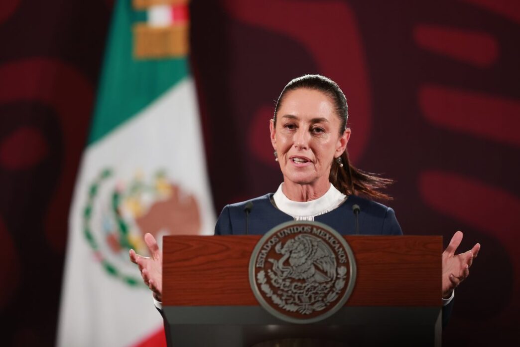 speakers/headshot
Claudia Sheinbaum habla en evento en México. Conferencia Inmobiliare Summits sobre real estate en la ciudad.