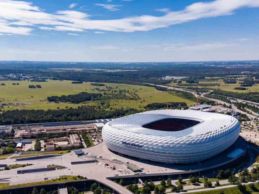 Vista aérea del Allianz Arena, sede de Eurocopa 2024. Venue de Inmobiliare Summits, conferencia de real estate en LATAM.