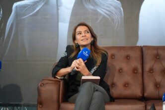 speakers/headshot
Ponente en Inmobiliare Summits, conferencia de real estate en México. La oradora comparte ideas sobre Fibra Mty en el evento.