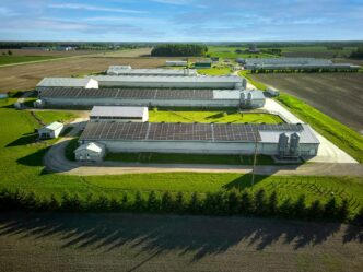 venue/architecture

Vista aérea de propiedades industriales adquiridas por Fibra Terrafina. Inversión en bienes raíces impulsa el sector industrial en México.