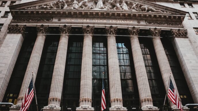 venue/architecture
Fachada del New York Stock Exchange en Nueva York, EE. UU. Arquitectura icónica para Inmobiliare Summits. Conferencia real estate LATAM.