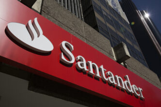 Sponsors/branding.

Logotipo de Banco Santander, patrocinador clave en Inmobiliare Summits. Impulsa el sector real estate en México y LATAM con su apoyo.