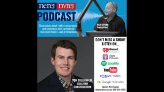 speakers/headshot
Tom Sullivan Jr., experto en real estate, comparte su visión en podcast. Escúchalo en plataformas como Spotify y YouTube.