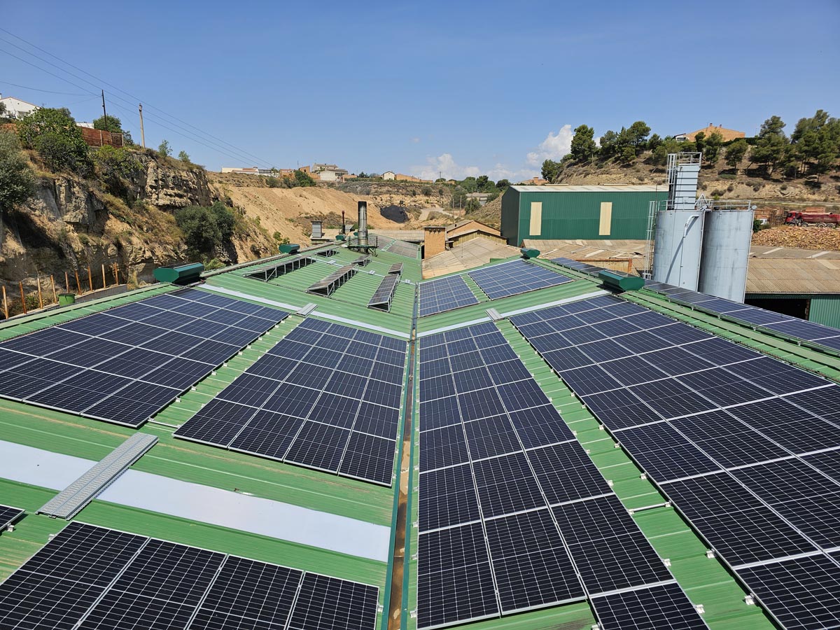 venue/architecture

Tejado con paneles solares en centro logístico. Inmobiliare Summits destaca la innovación en real estate y la sostenibilidad en LATAM.