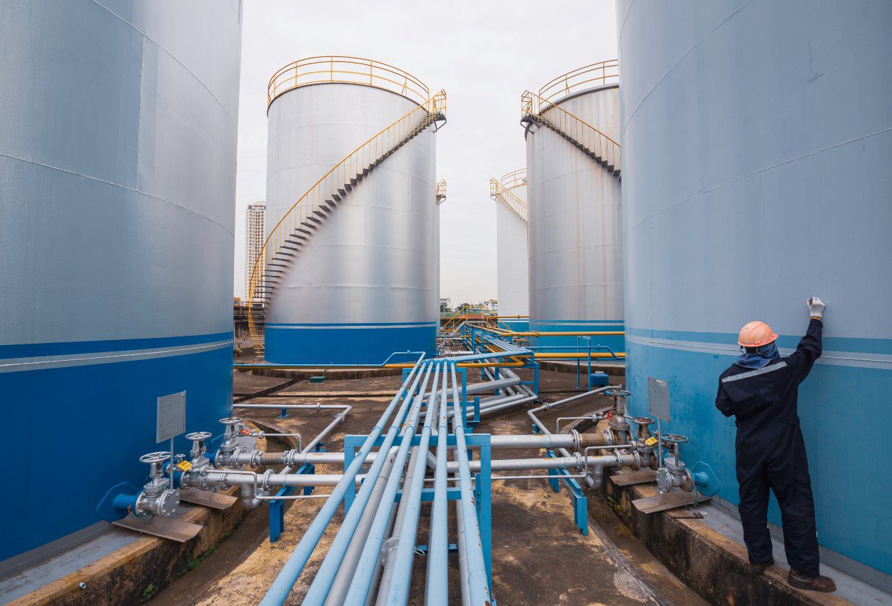 Venue/architecture.

Tanques industriales en México. Infraestructura clave para nearshoring y el sector de real estate.