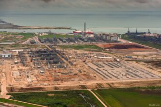 venue/architecture
Vista aérea de la planta en Querétaro de Industrias Ochoa, mostrando planes de expansión. Inmobiliare Summits destaca el crecimiento del real estate en México.
