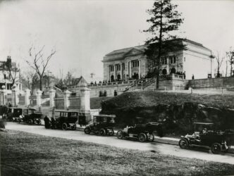 venue/architecture

Fachada de la Casa del Marino antes de la remodelación. Arquitectura histórica en la ciudad, futuro museo. Inmobiliare Summits.