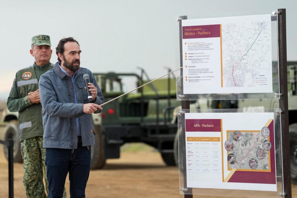 Speakers/headshot

Orador presenta el proyecto México-Pachuca. Conferencia sobre bienes raíces en México. Inmobiliare Summits, sector inmobiliario LATAM.