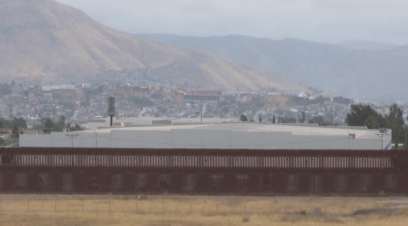 city/destination

Paisaje urbano en Baja California, México, con inmuebles industriales y la frontera. Sector clave en Inmobiliare Summits.
