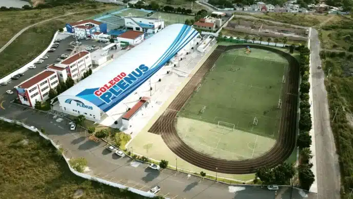 Venue/architecture.

Vista aérea del Colegio Plenus, posible sede de Inmobiliare Summits. El recinto en México cuenta con amplias instalaciones deportivas.