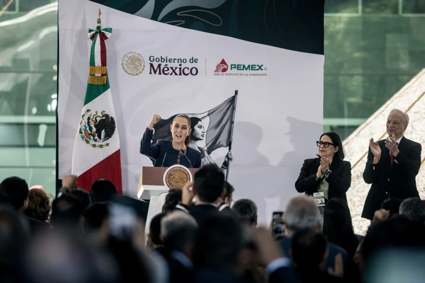 speakers/headshot
Claudia Sheinbaum participa en Inmobiliare Summits, conferencia de real estate en México. El evento contó con el patrocinio de PEMEX.