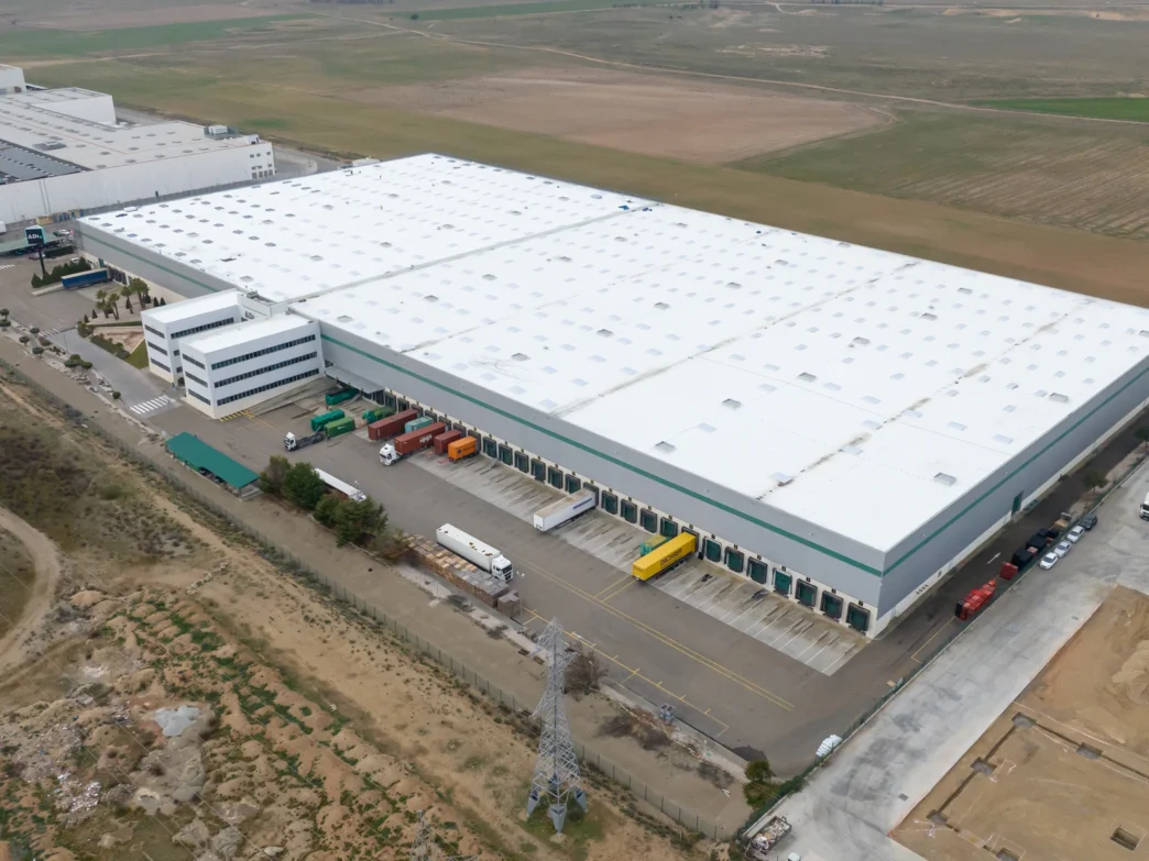 venue/architecture

Vista aérea de naves industriales en España, adquiridas por Iroko Zen. Inmobiliare Summits destaca el crecimiento del sector real estate en LATAM.