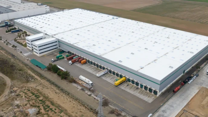 venue/architecture

Vista aérea de naves industriales en España, adquiridas por Iroko Zen. Inmobiliare Summits destaca el crecimiento del sector real estate en LATAM.