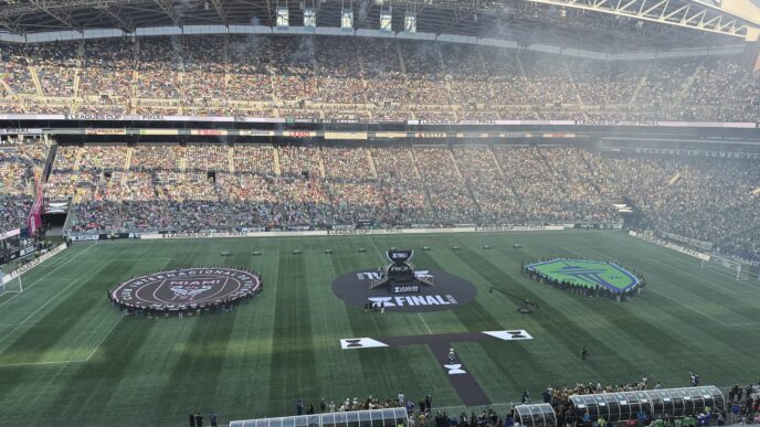 venue/architecture
Vista general del estadio Lumen Field lleno de aficionados. Fútbol en Seattle.