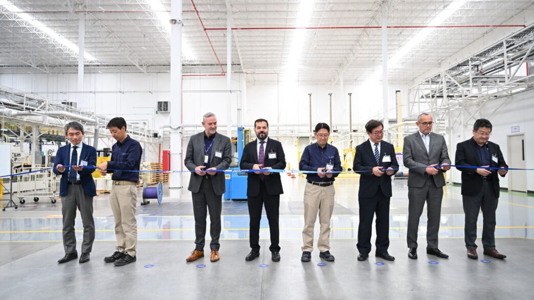 venue/architecture

Inauguración de planta MATA Automotive en México. Directivos cortan listón en evento de real estate. Inmobiliare Summits.