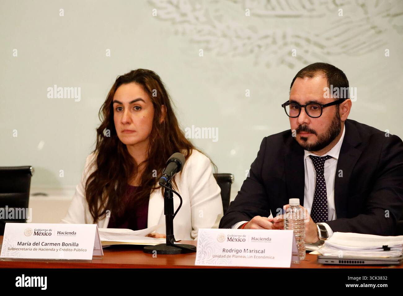 speakers/headshot
María del Carmen Bonilla y Rodrigo Mariscal, speakers en conferencia de Inmobiliare Summits México, evento de real estate en LATAM.